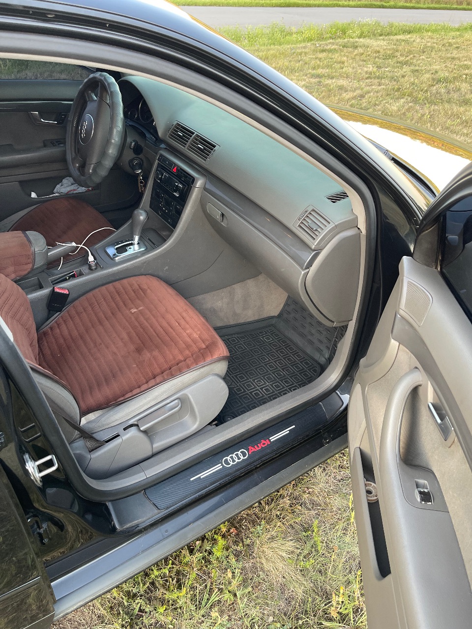 Audi A4 - фото 13