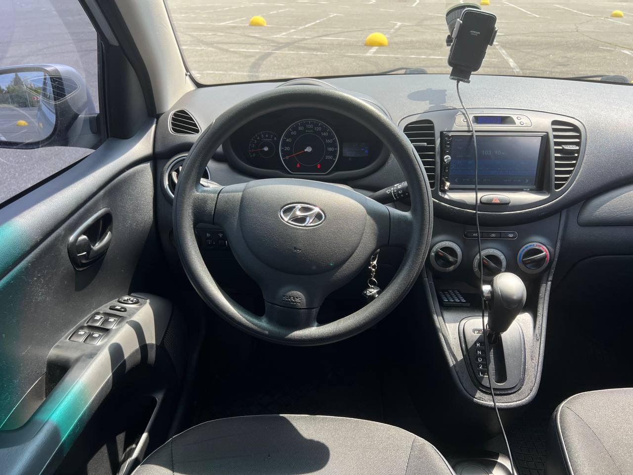 Hyundai i10 - фото 22