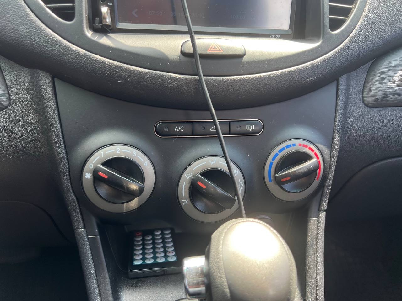 Hyundai i10 - фото 23