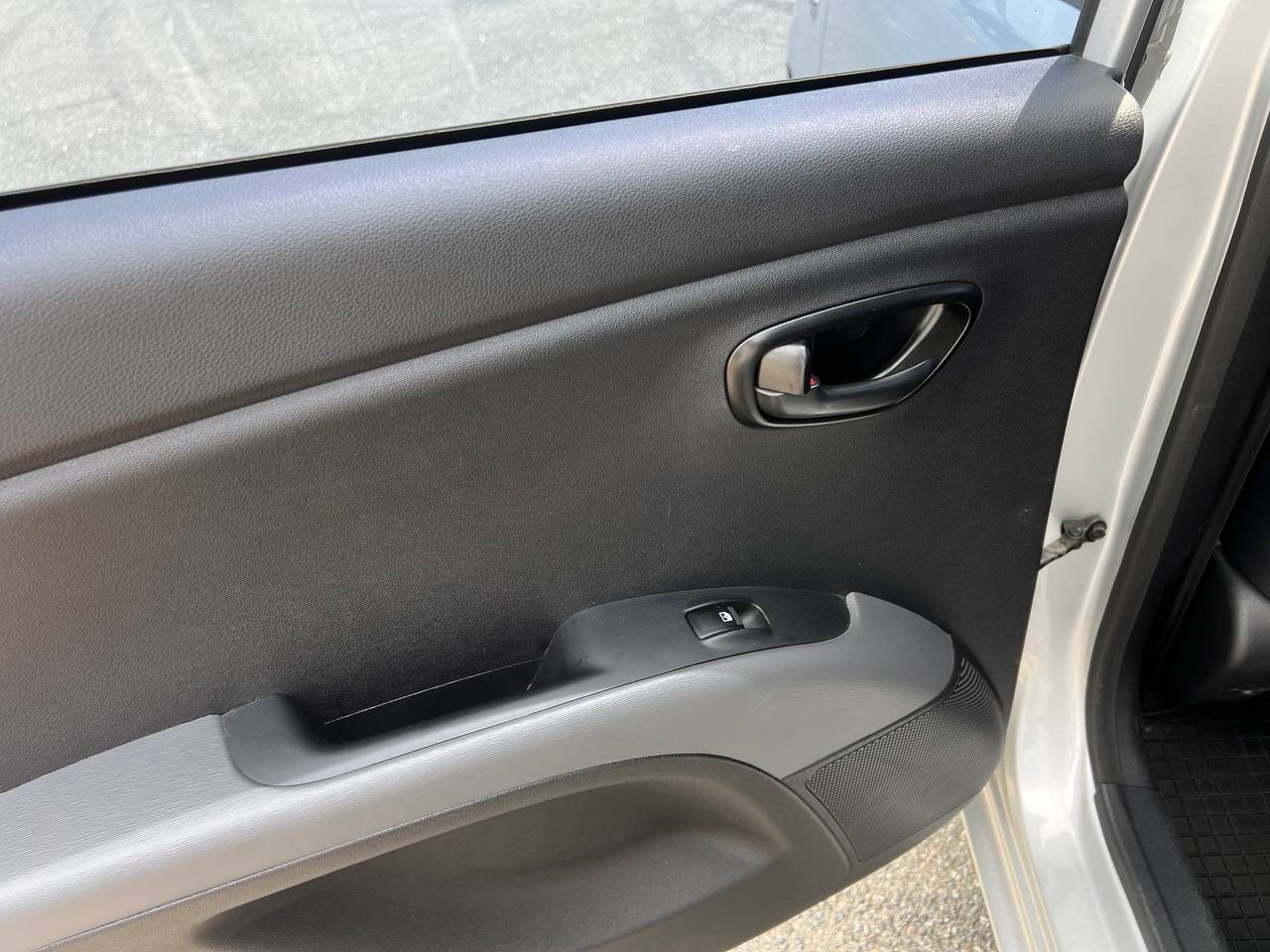 Hyundai i10 - фото 13