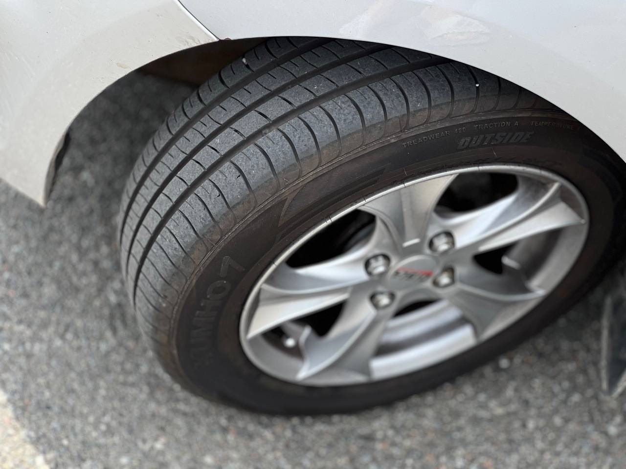 Hyundai i10 - фото 7