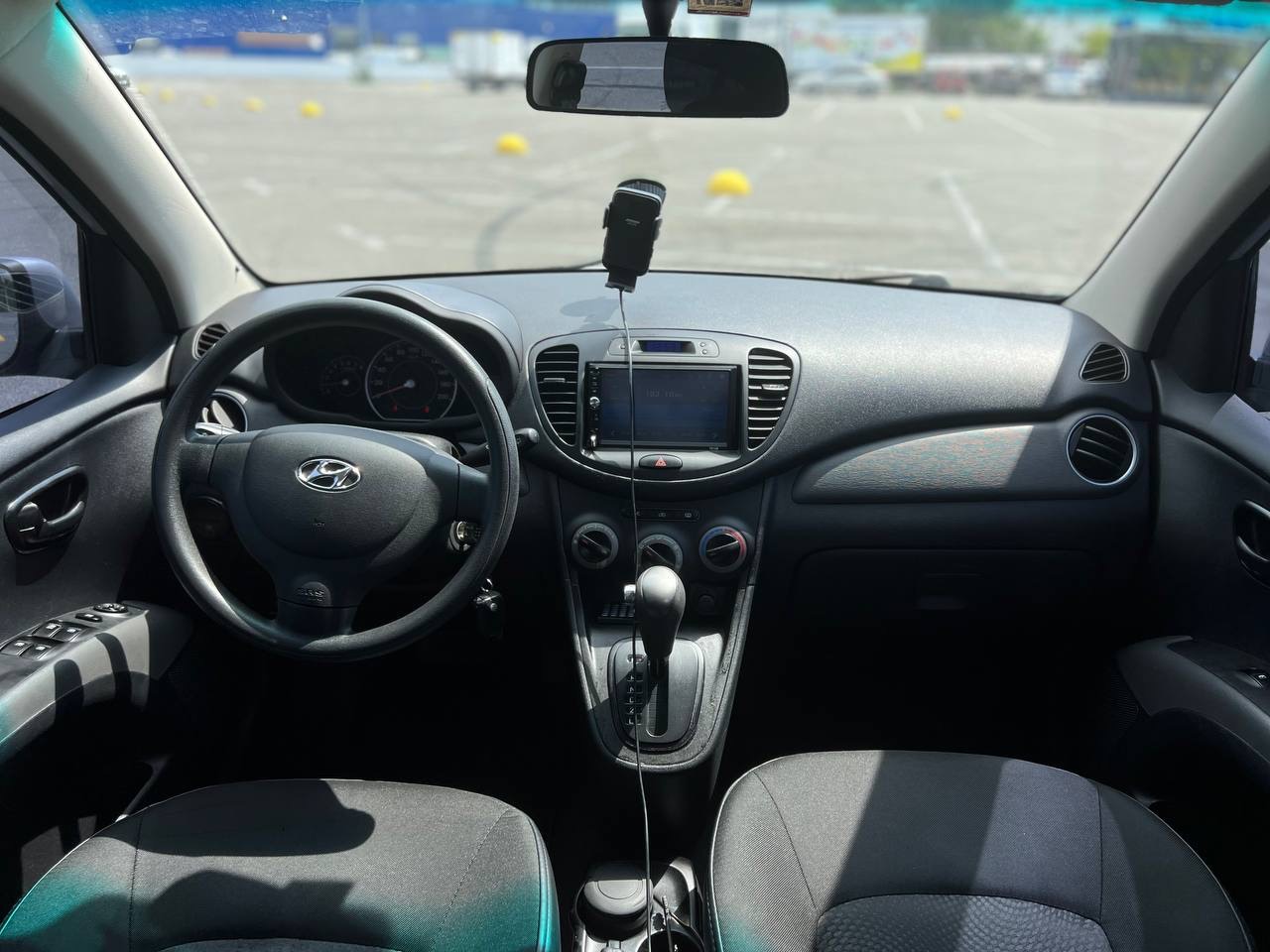 Hyundai i10 - фото 18