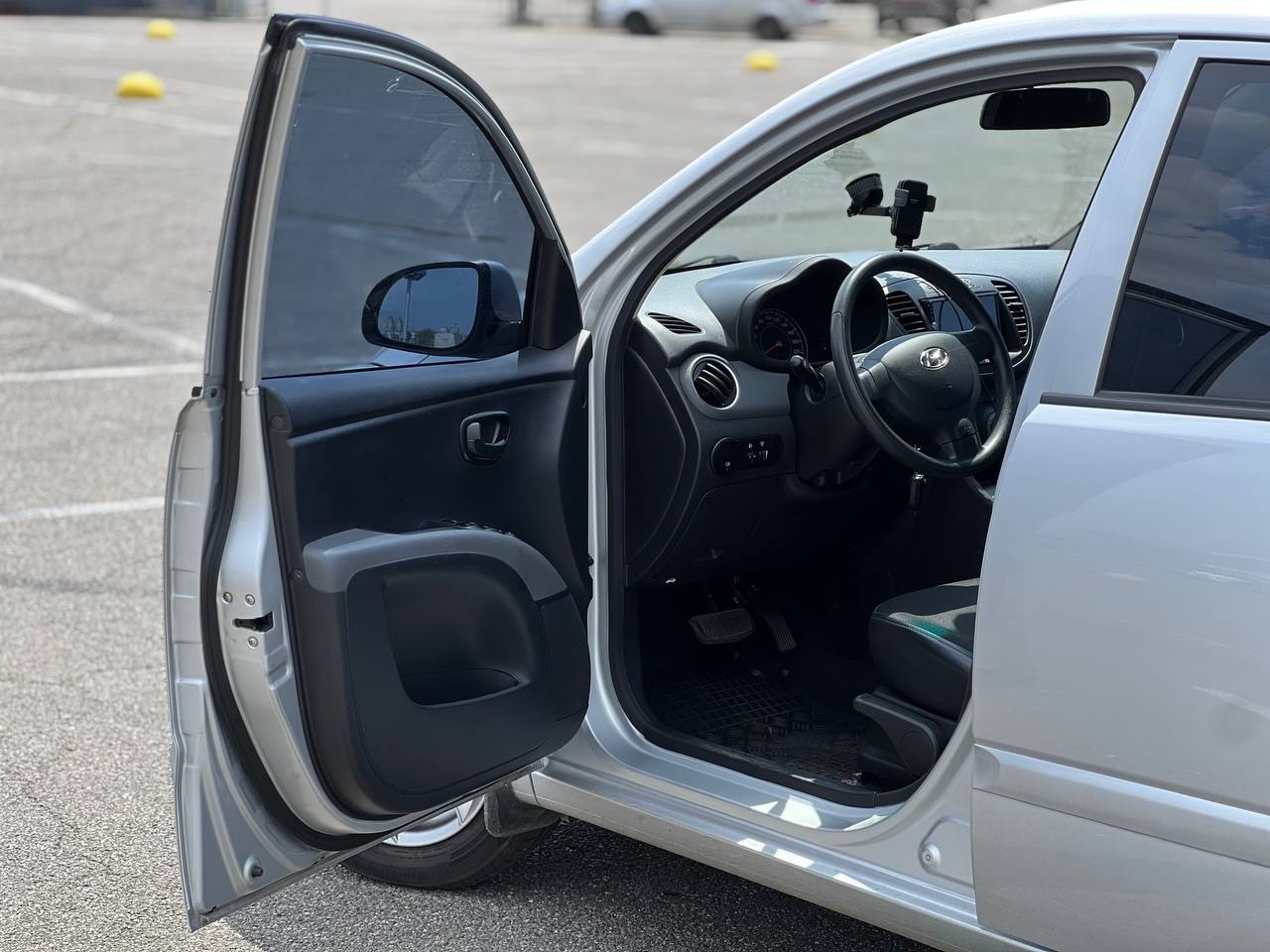 Hyundai i10 - фото 10