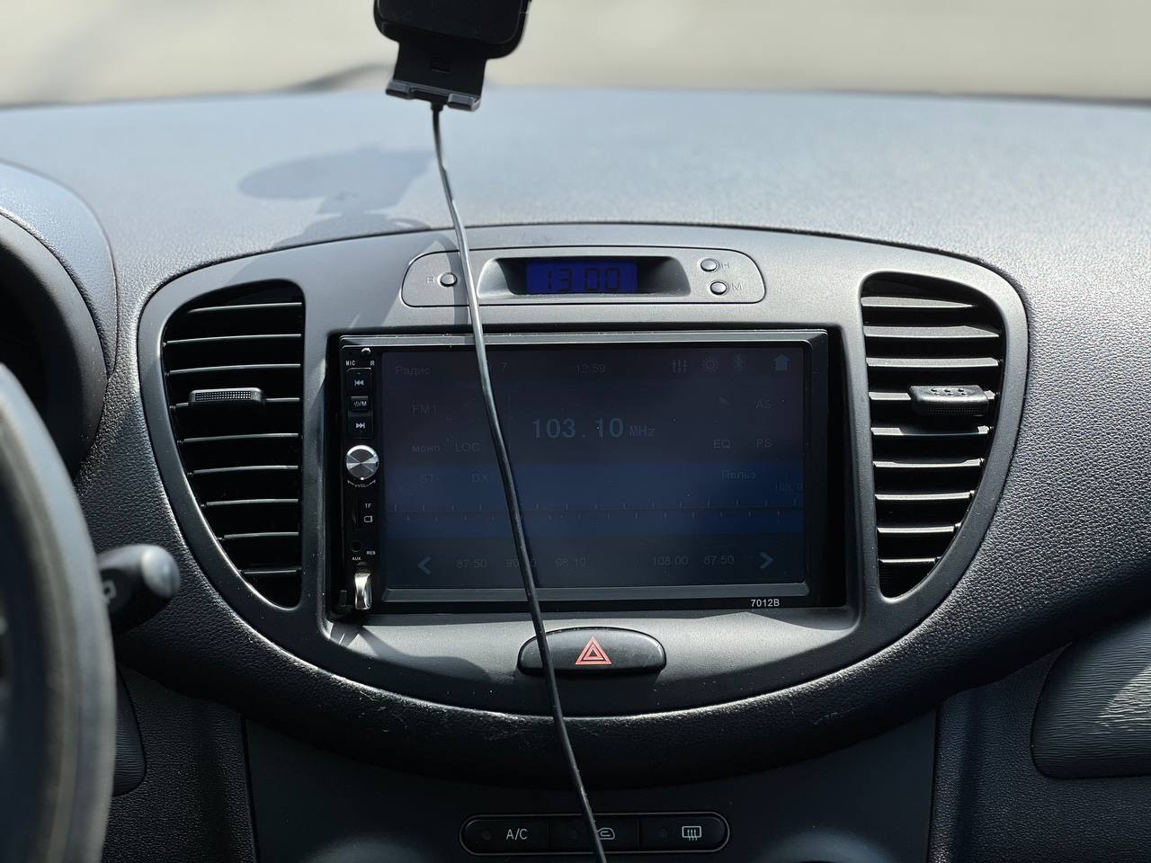 Hyundai i10 - фото 25