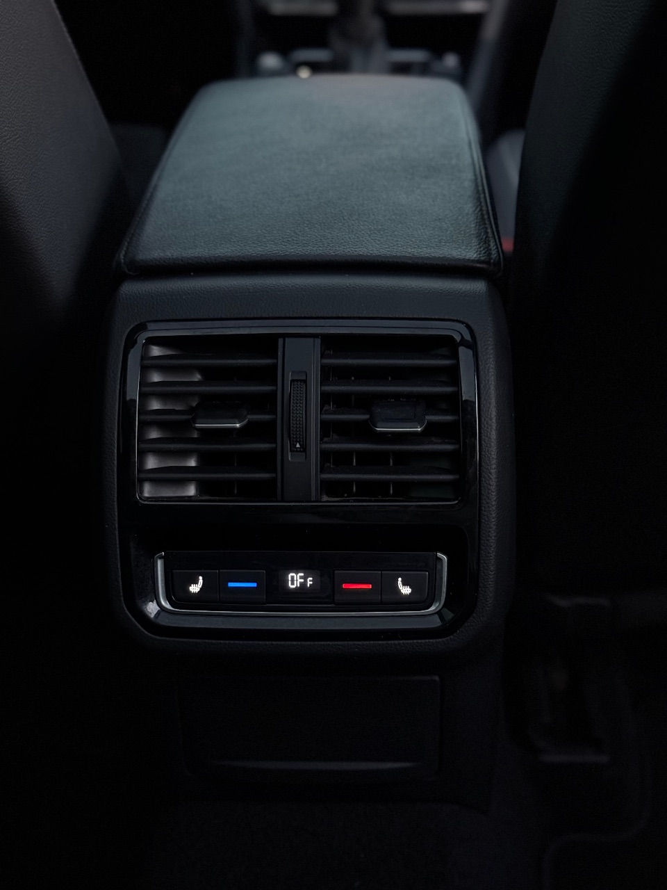 Volkswagen Passat - фото 27