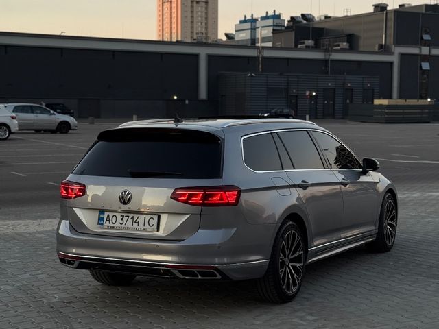 Volkswagen Passat - фото 5