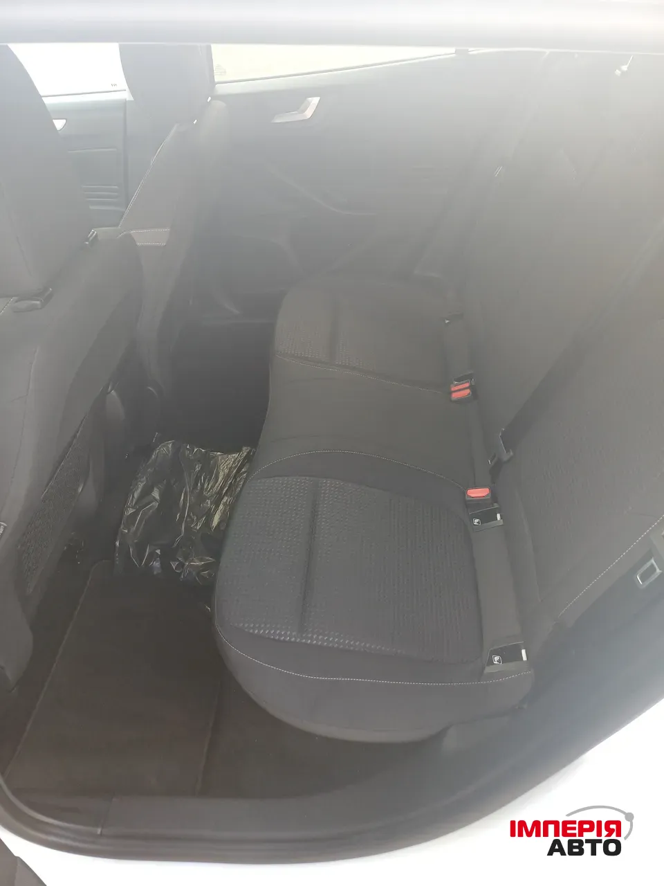 Ford Focus - фото 18