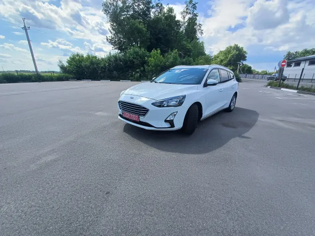 Ford Focus - фото 1