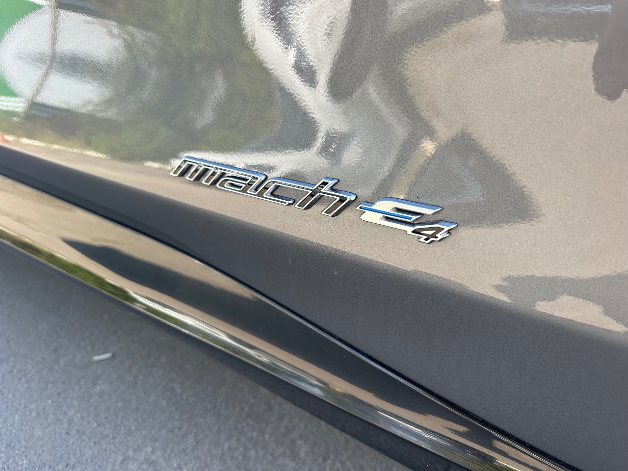 Ford Mustang Mach-E - фото 11