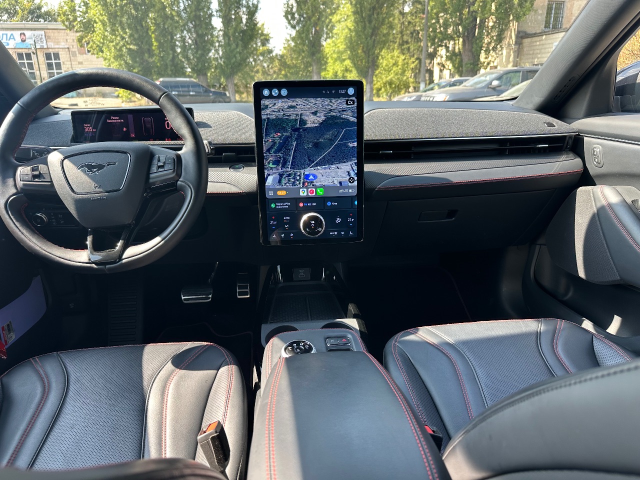 Ford Mustang Mach-E - фото 19