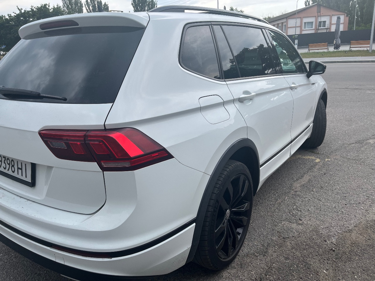 Volkswagen Tiguan R - фото 3