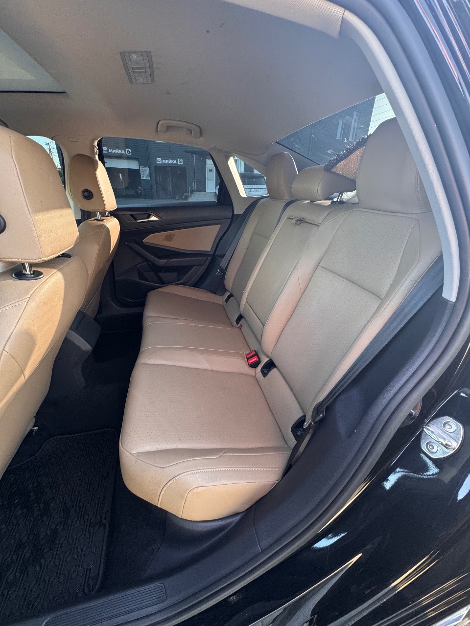 Volkswagen Jetta - фото 8