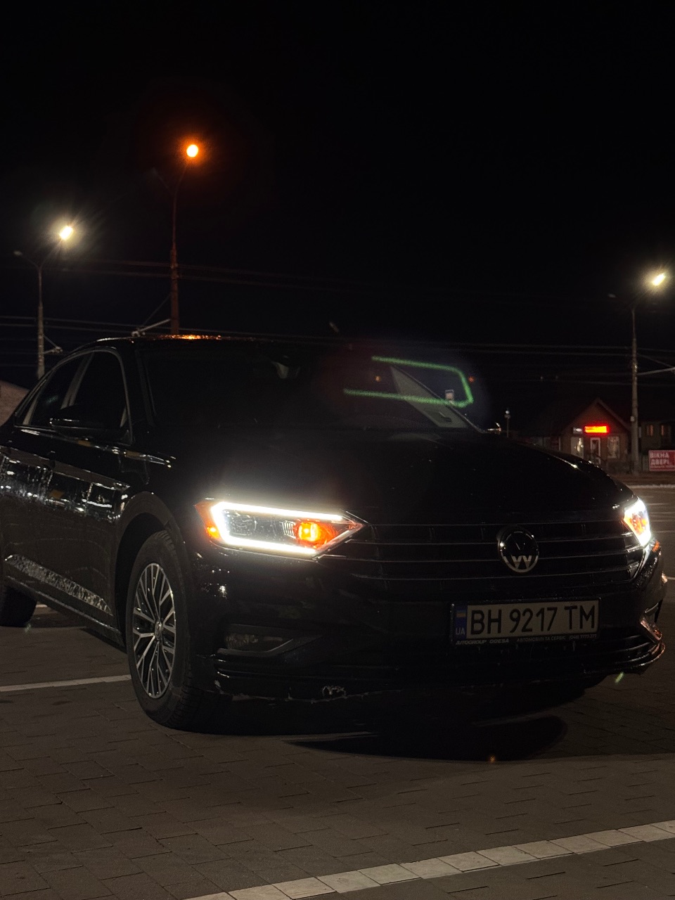 Volkswagen Jetta - фото 1