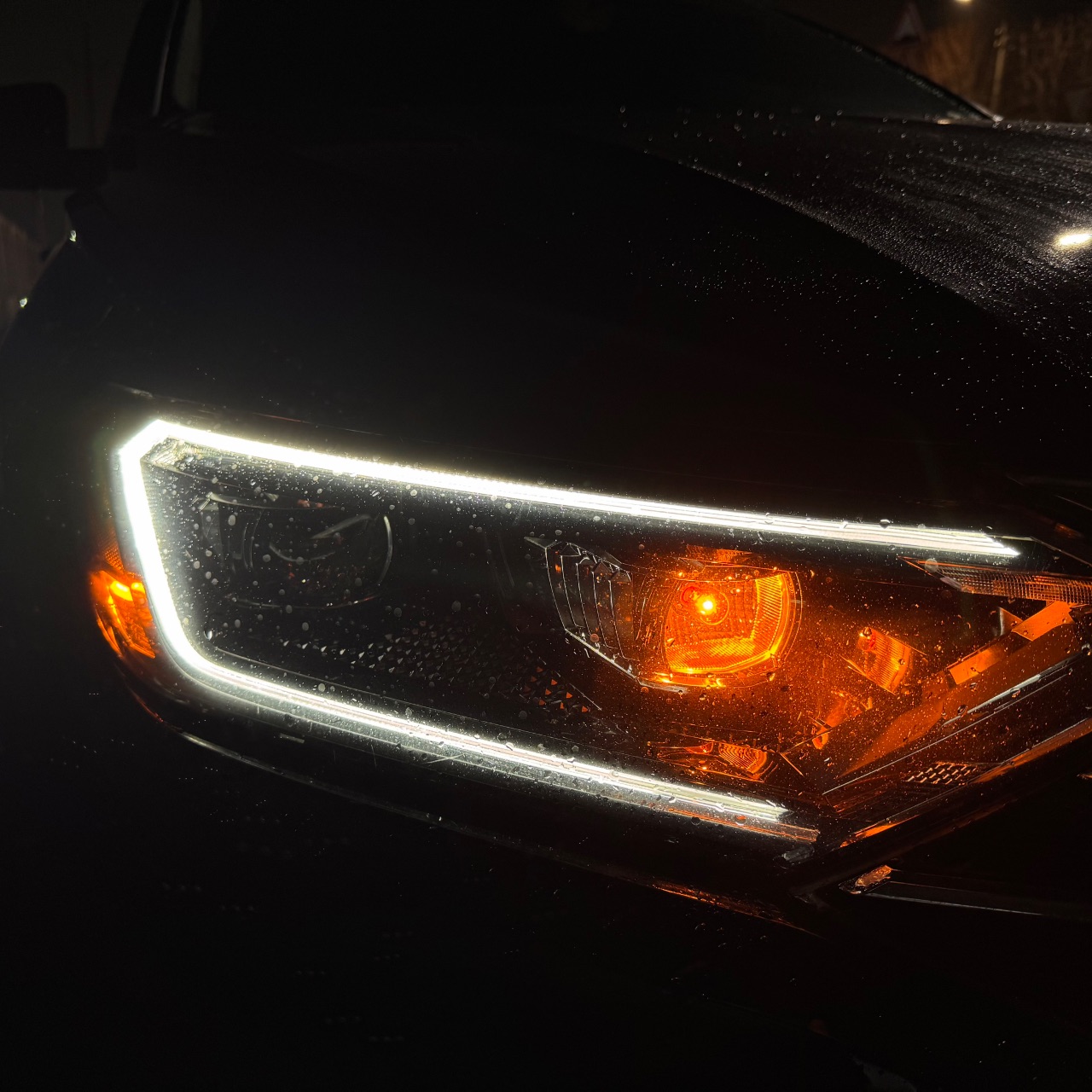 Volkswagen Jetta - фото 3