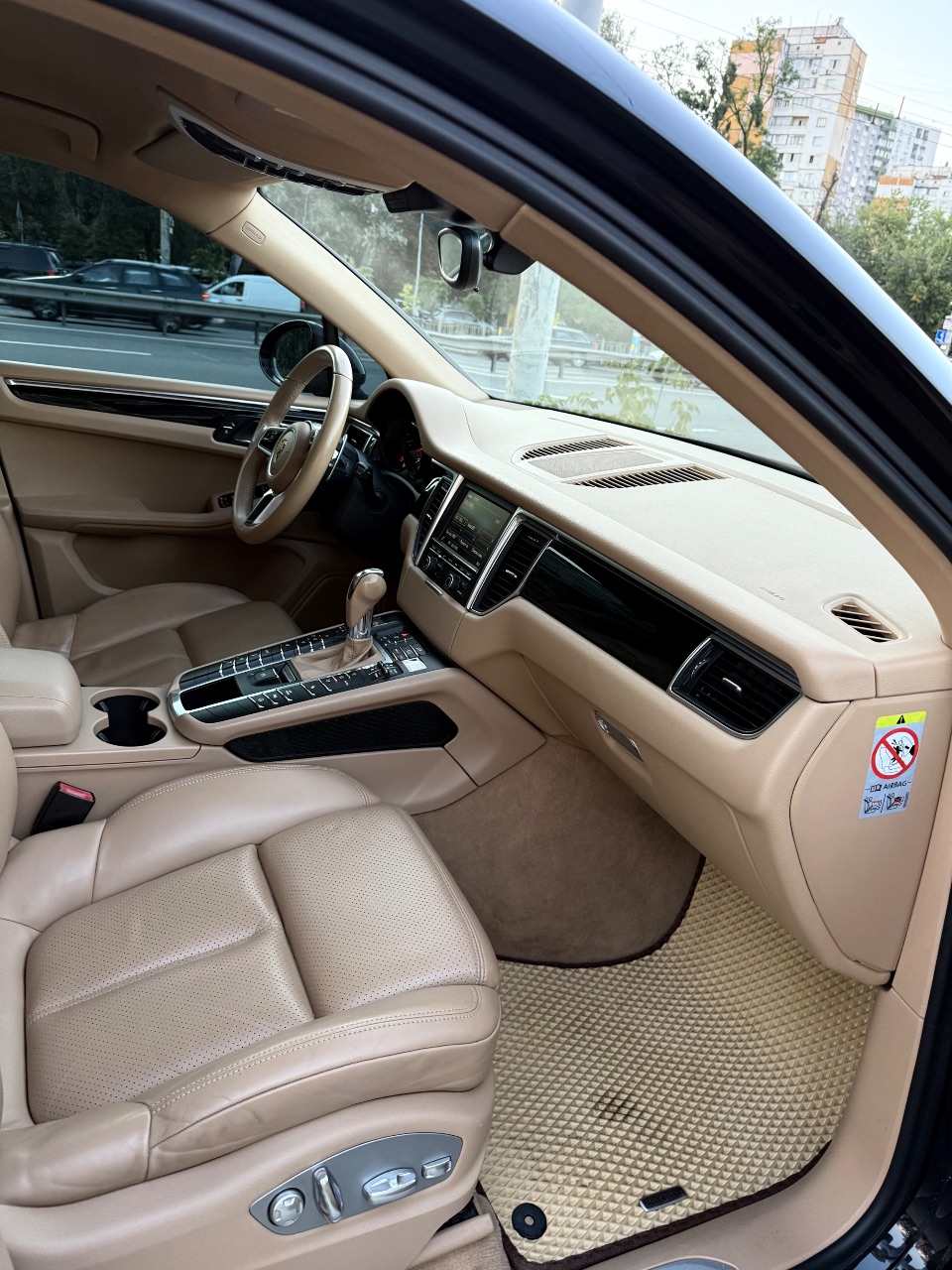 Porsche Macan - фото 17