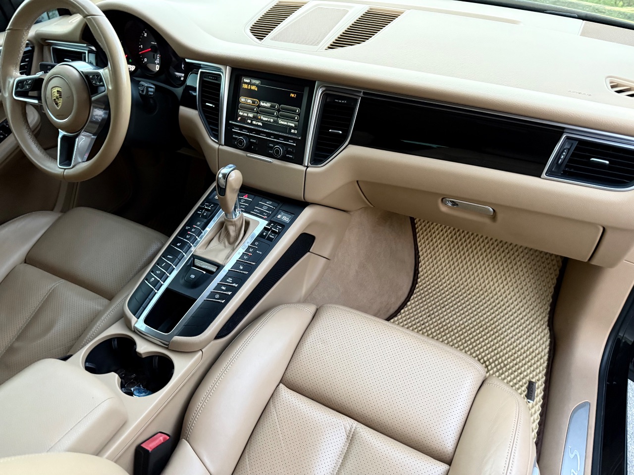 Porsche Macan - фото 18