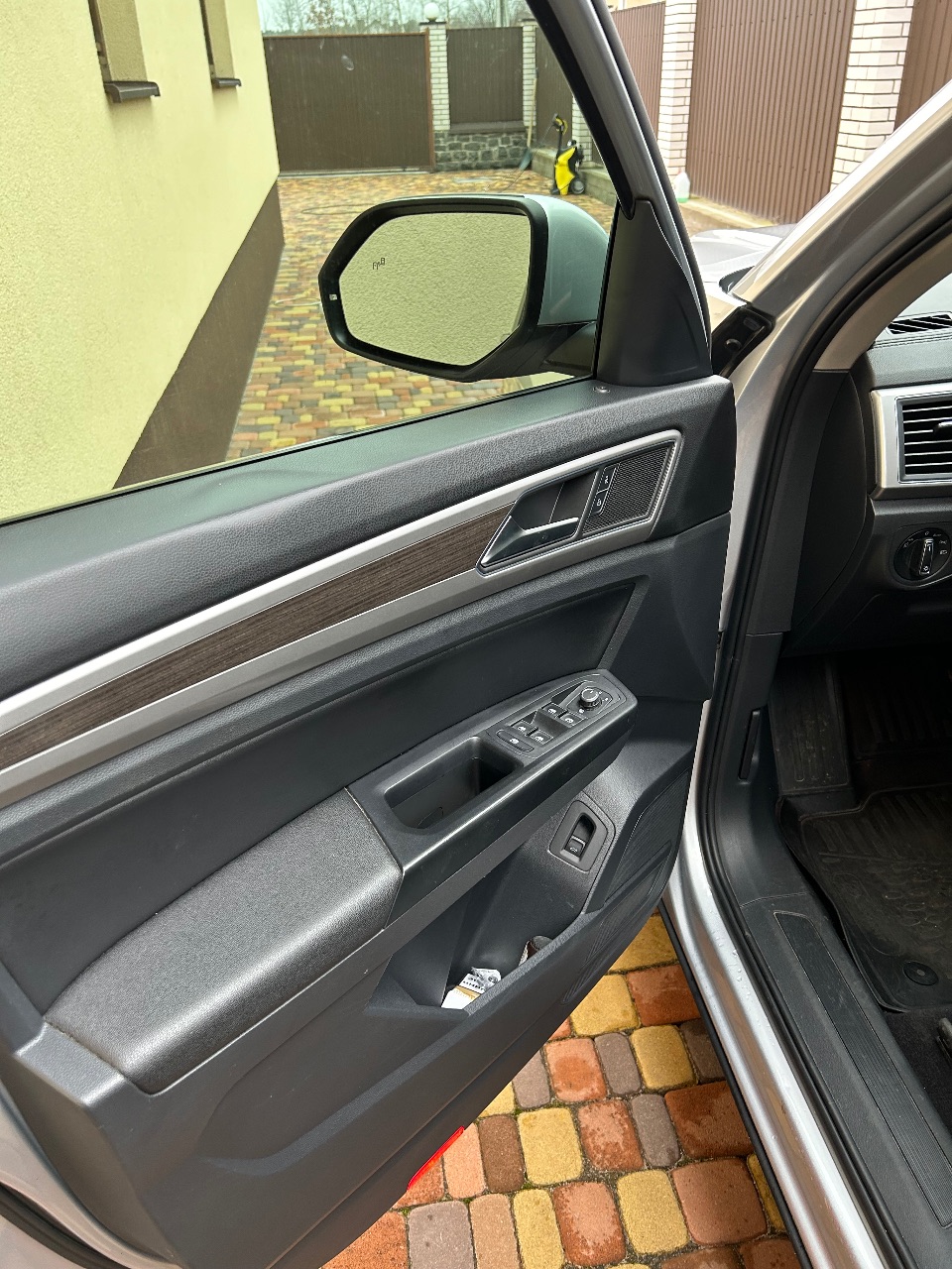 Volkswagen Atlas - фото 15