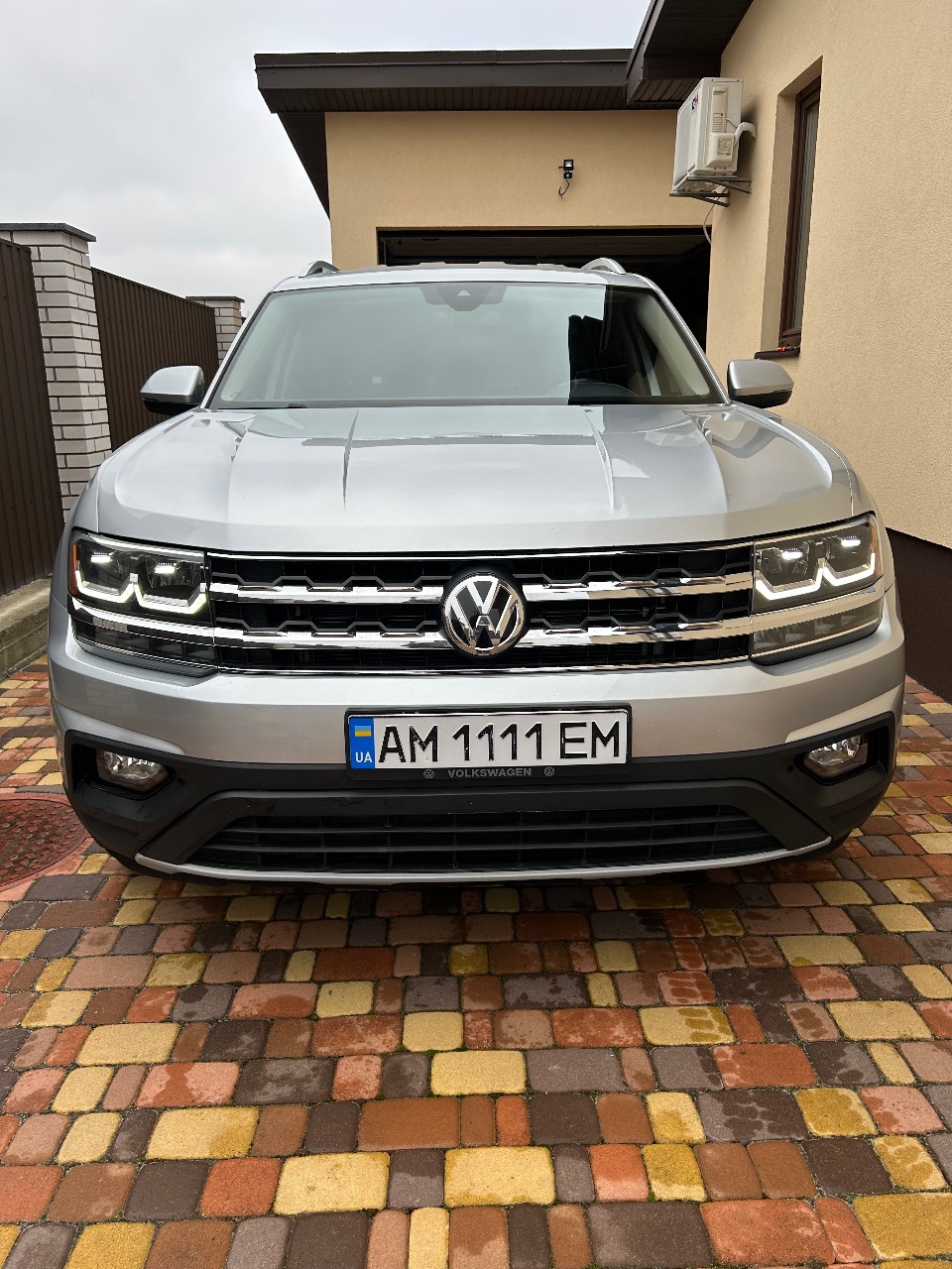Volkswagen Atlas - фото 1