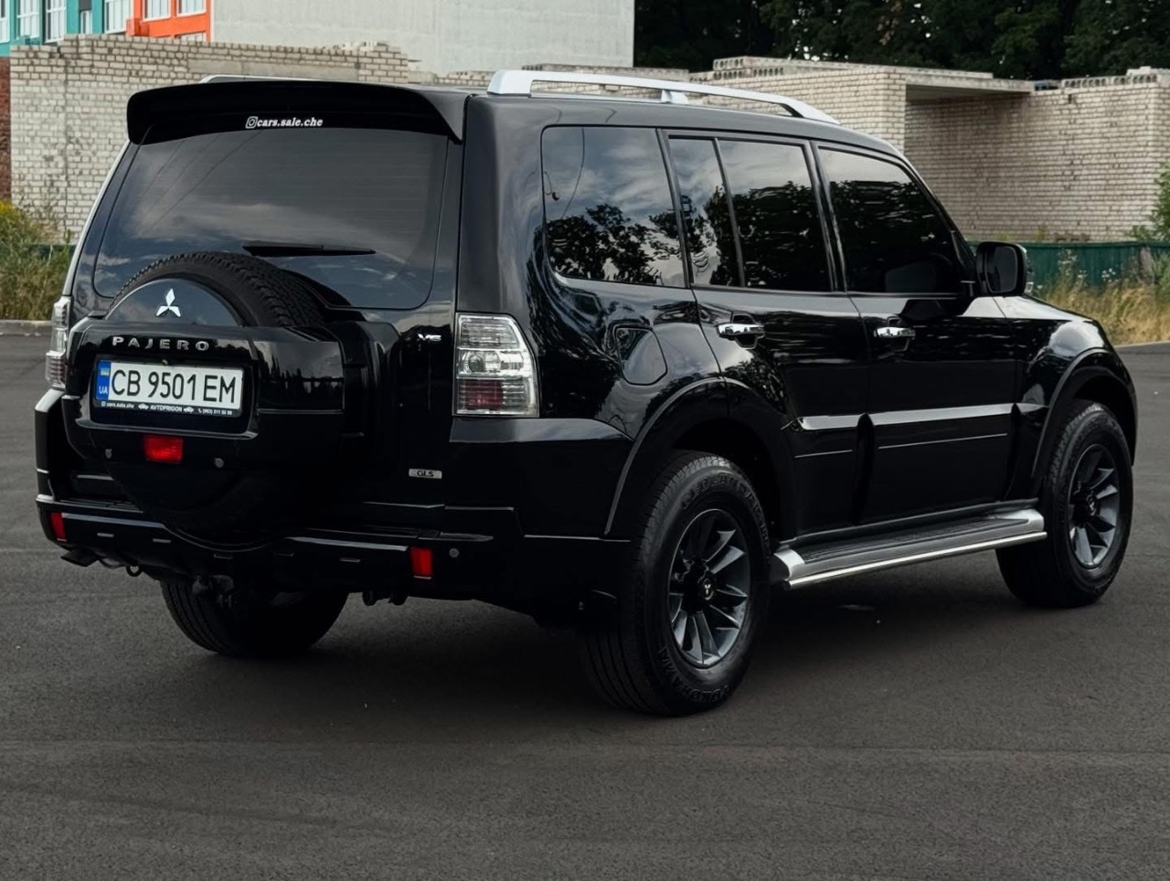 Mitsubishi Pajero - фото 3