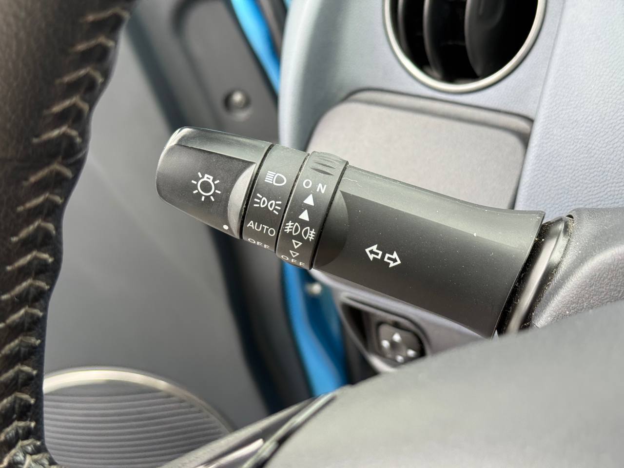 Peugeot iOn - фото 21