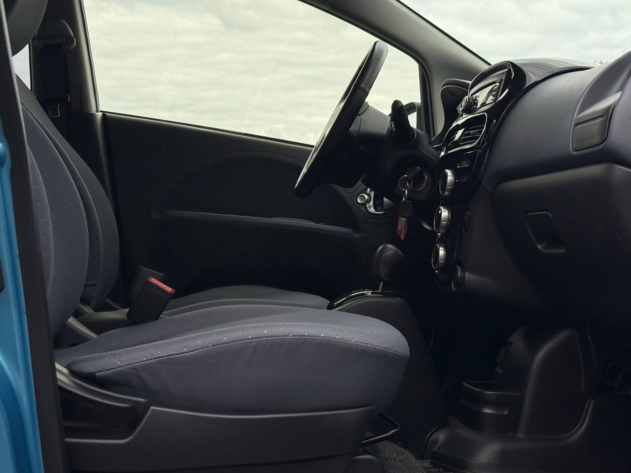 Peugeot iOn - фото 36