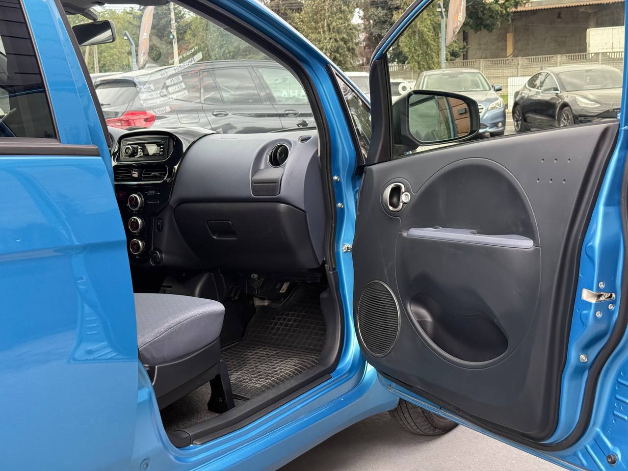 Peugeot iOn - фото 34