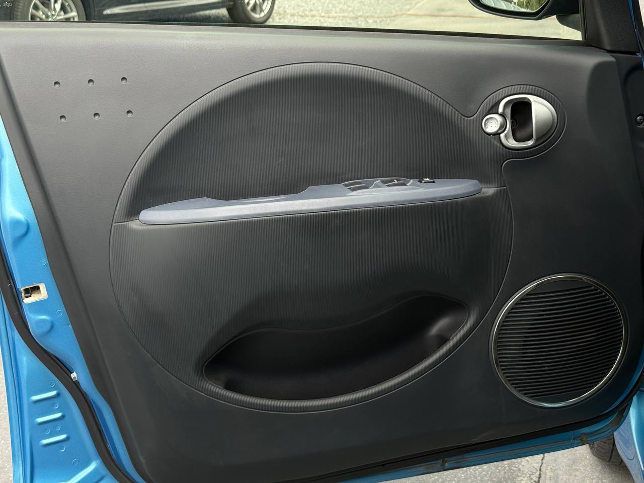 Peugeot iOn - фото 15