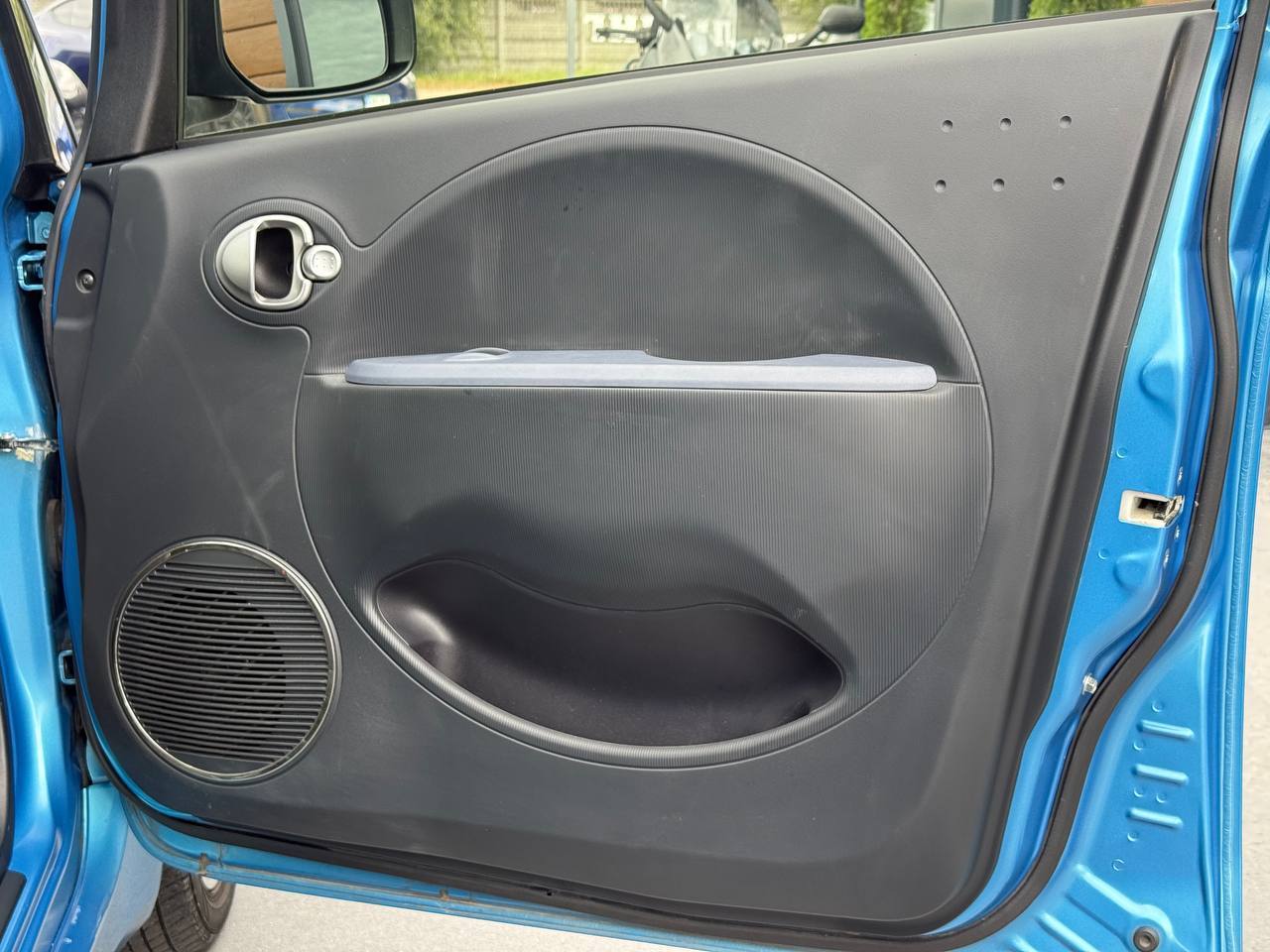 Peugeot iOn - фото 35