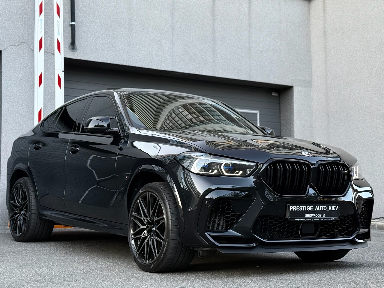 BMW X6 M - фото 7