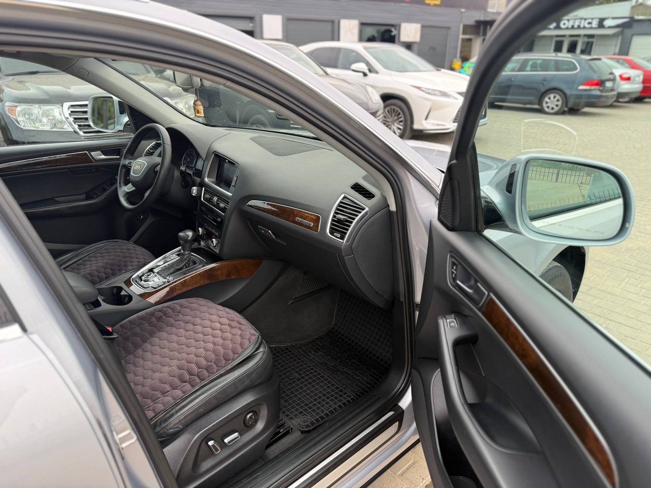 Audi Q5 - фото 15