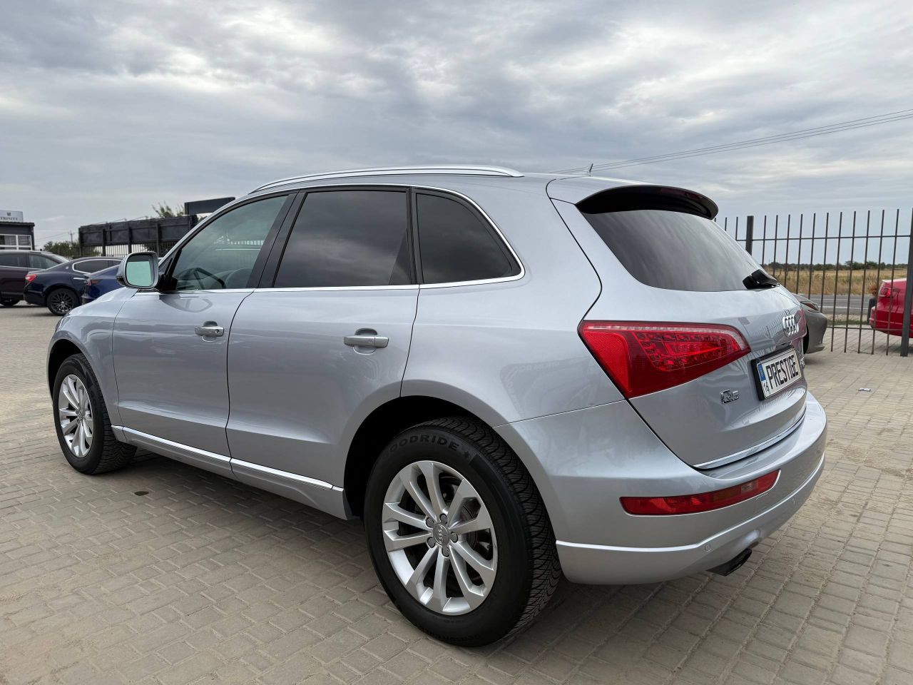 Audi Q5 - фото 4
