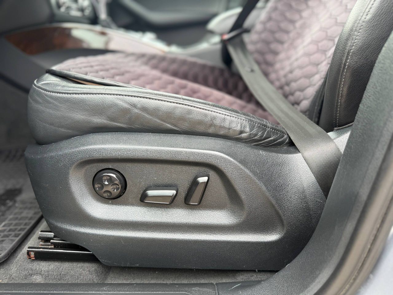 Audi Q5 - фото 25