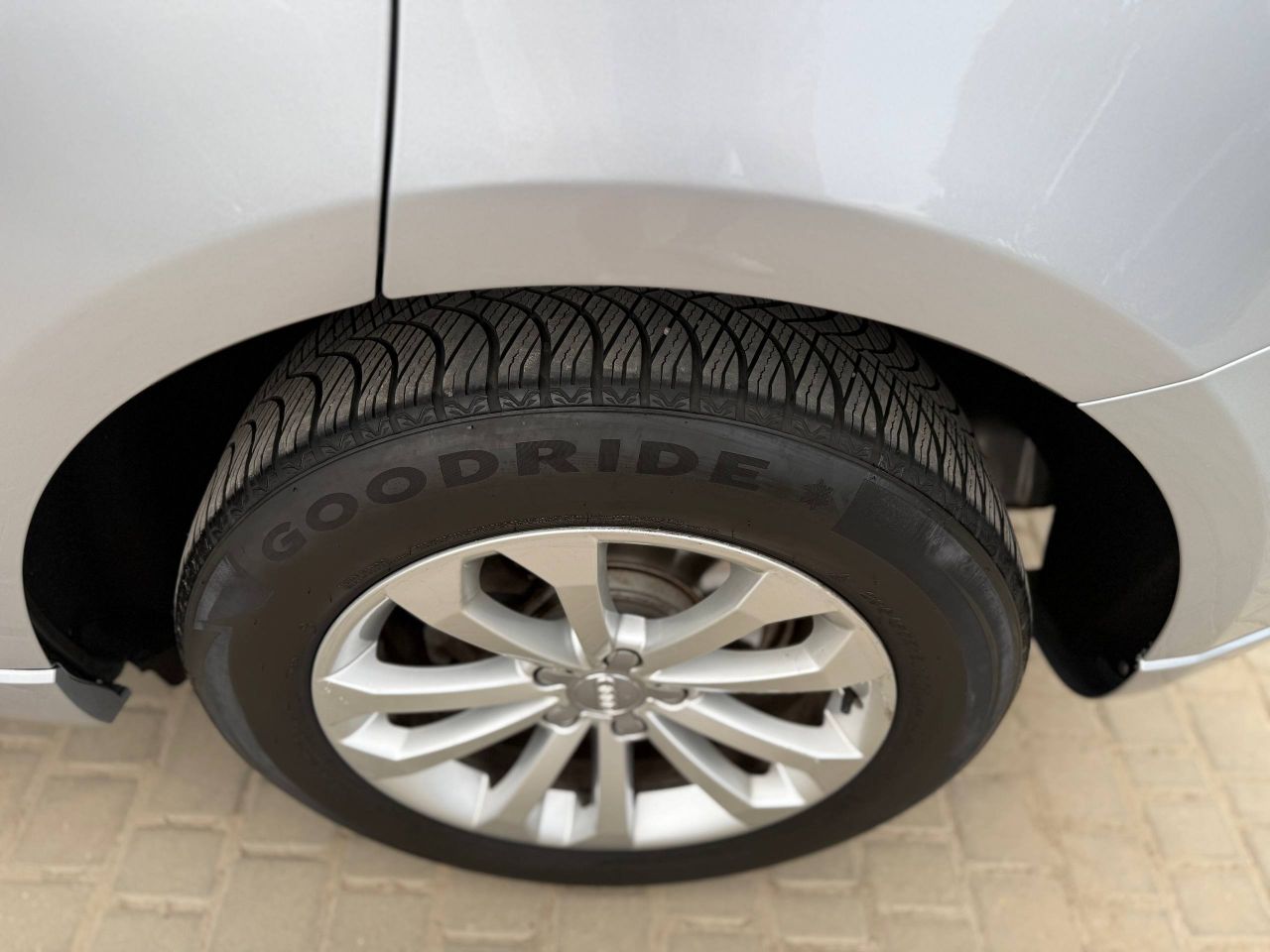 Audi Q5 - фото 35