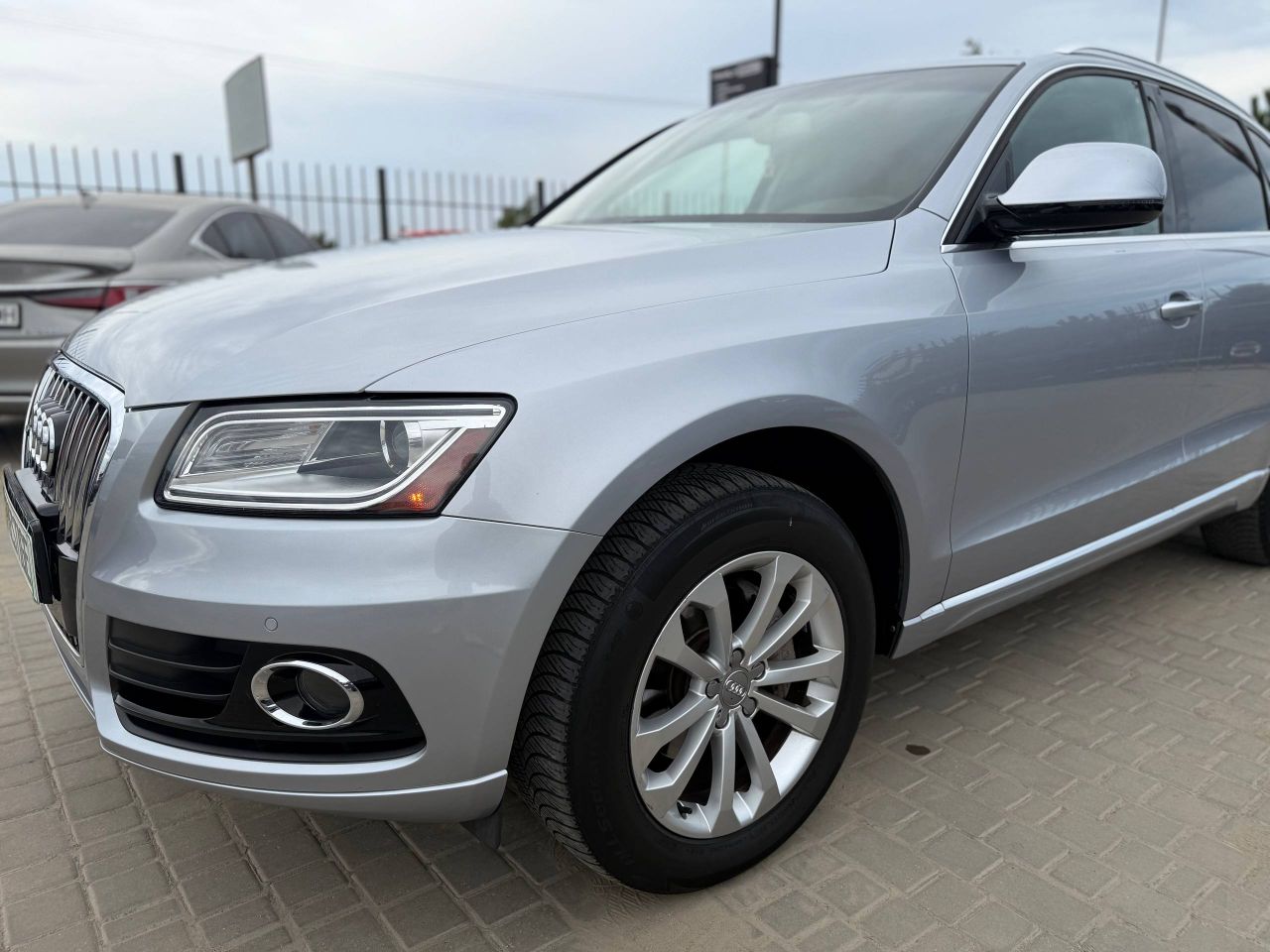 Audi Q5 - фото 9