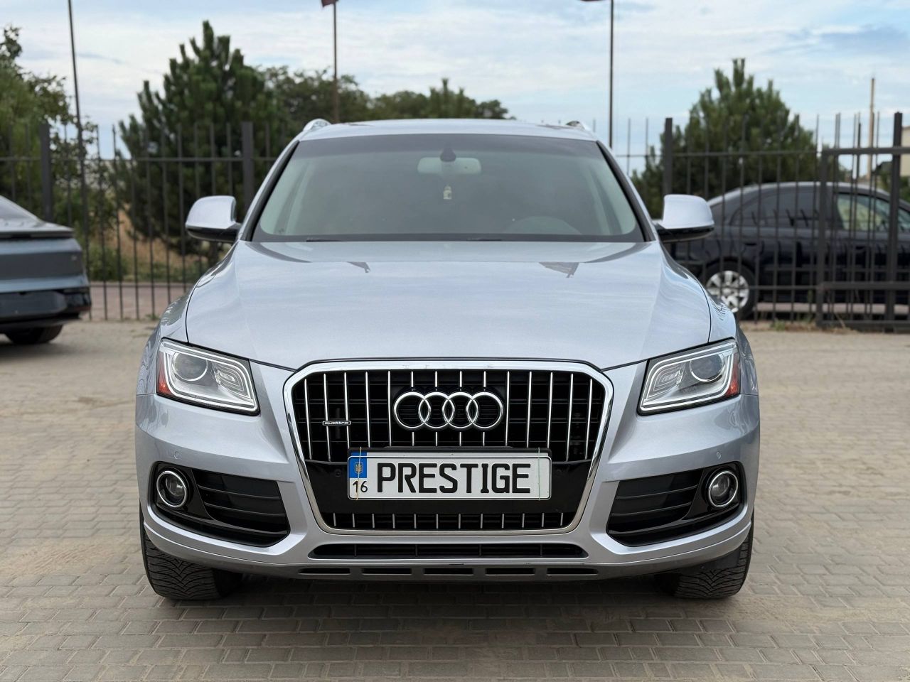 Audi Q5 - фото 1
