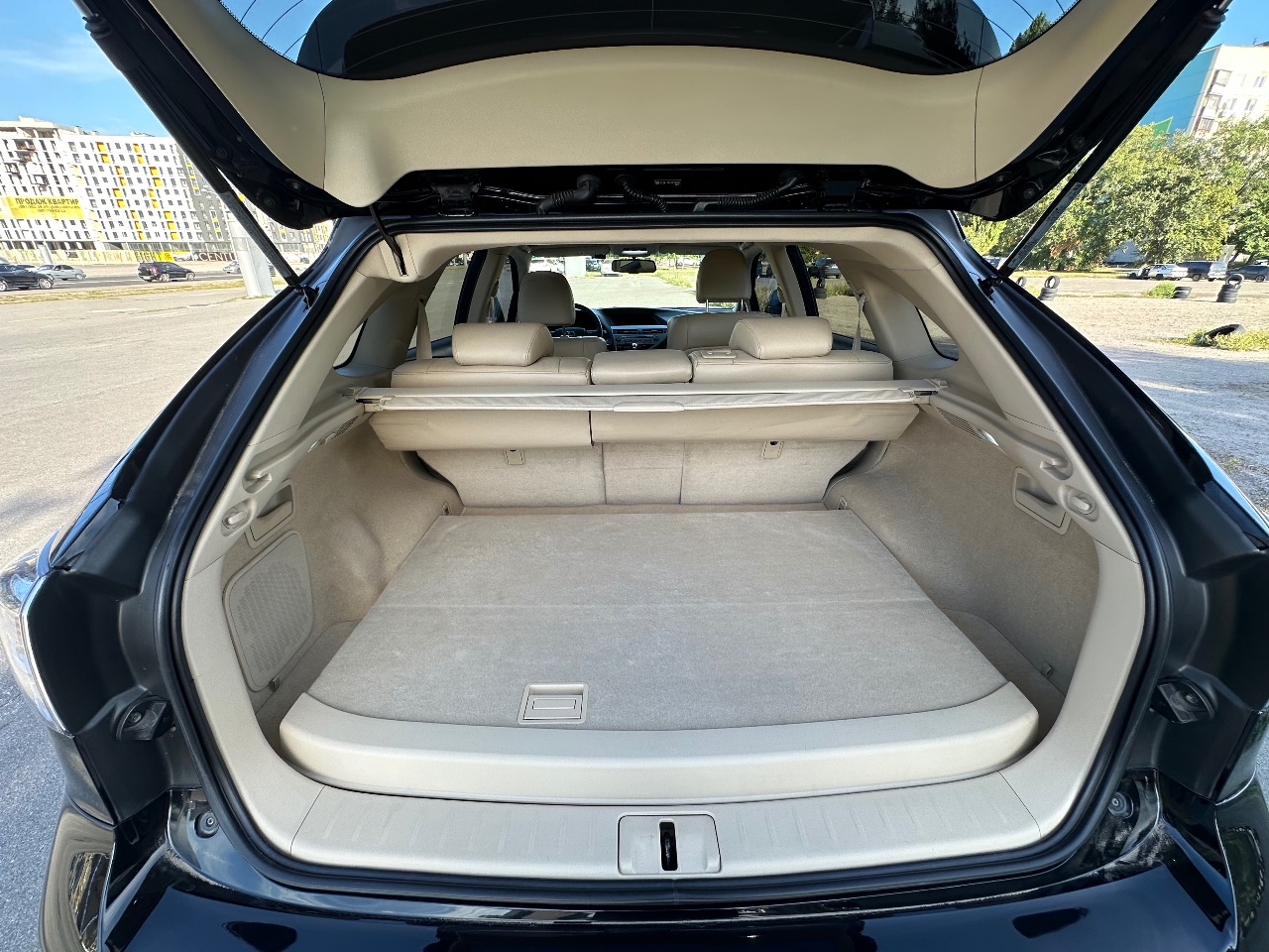 Lexus RX - фото 27