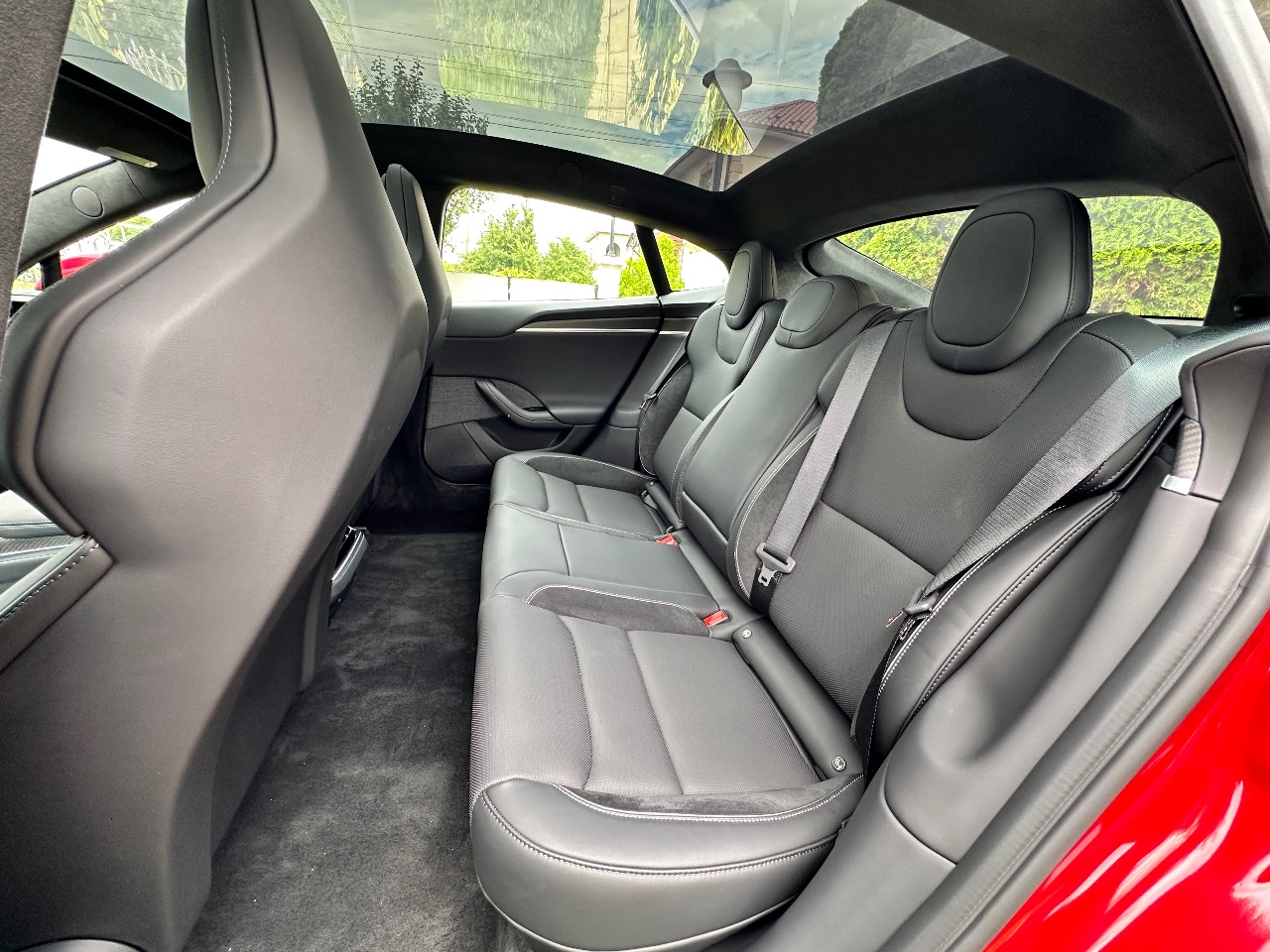 Tesla Model S - фото 15