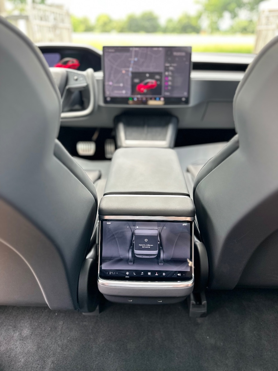 Tesla Model S - фото 13