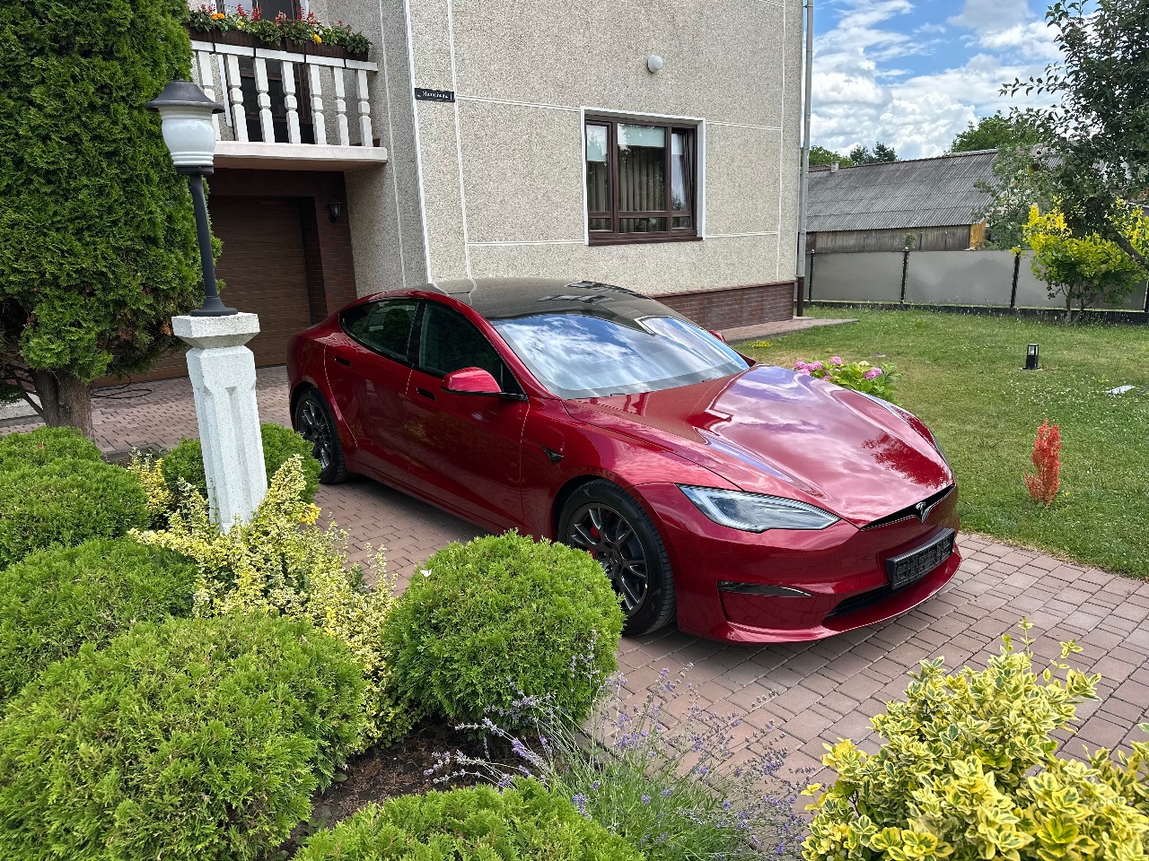 Tesla Model S - фото 6