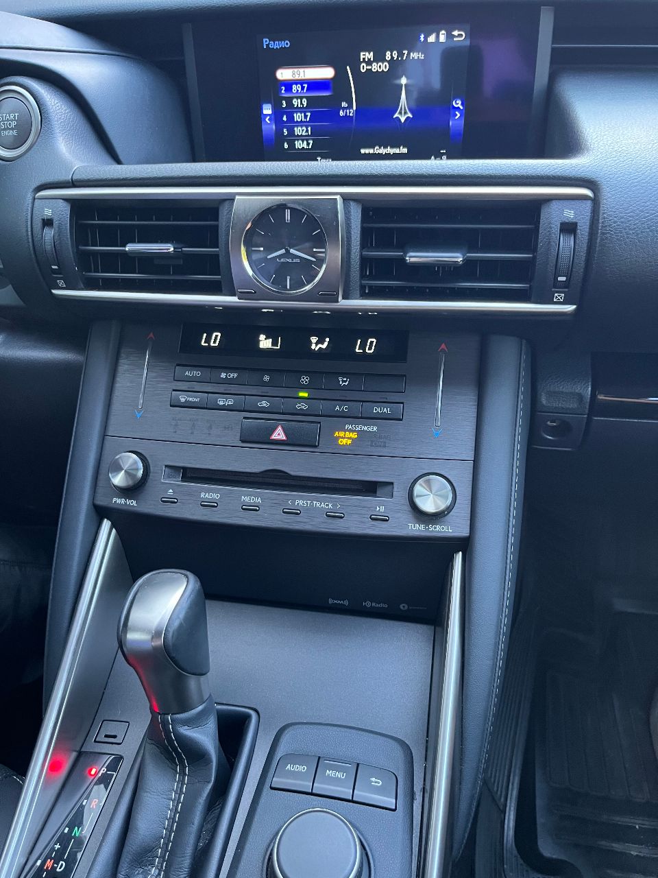 Lexus IS - фото 10