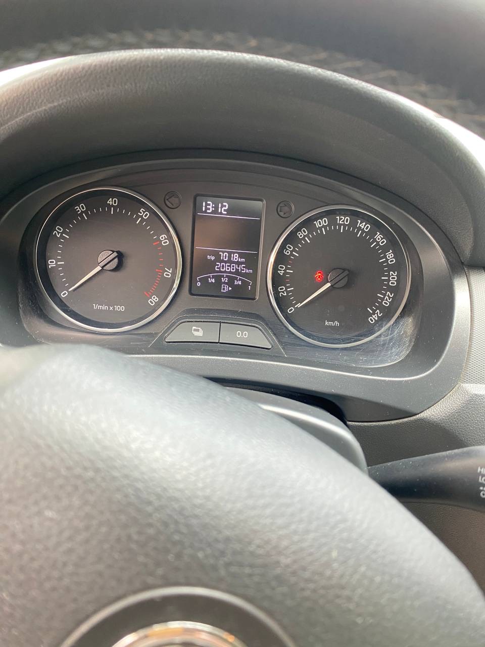 Skoda Rapid - фото 9