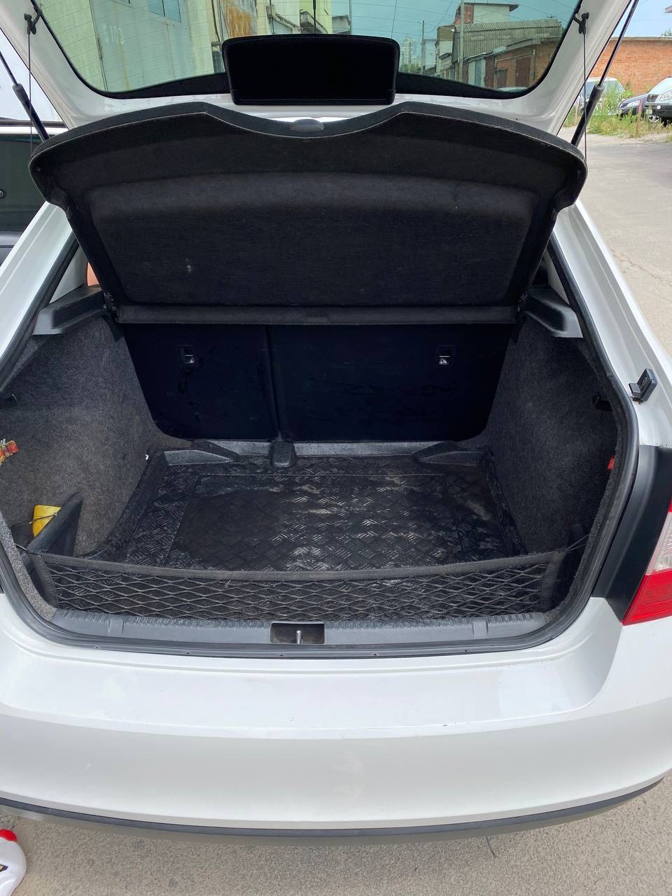 Skoda Rapid - фото 6