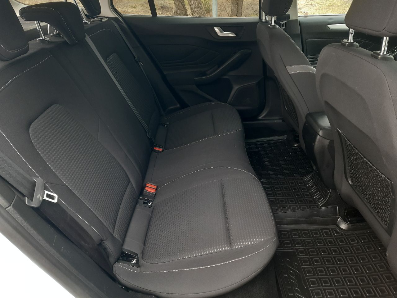 Ford Focus - фото 35