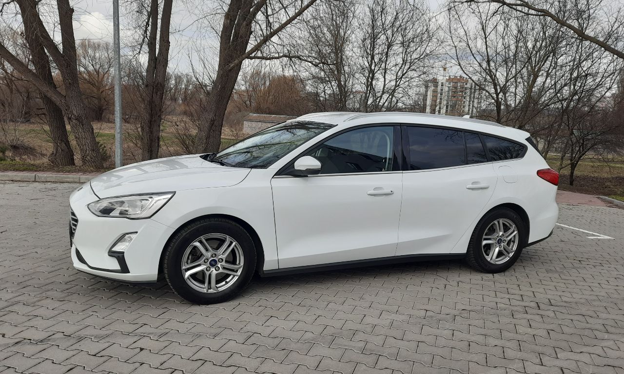 Ford Focus - фото 3