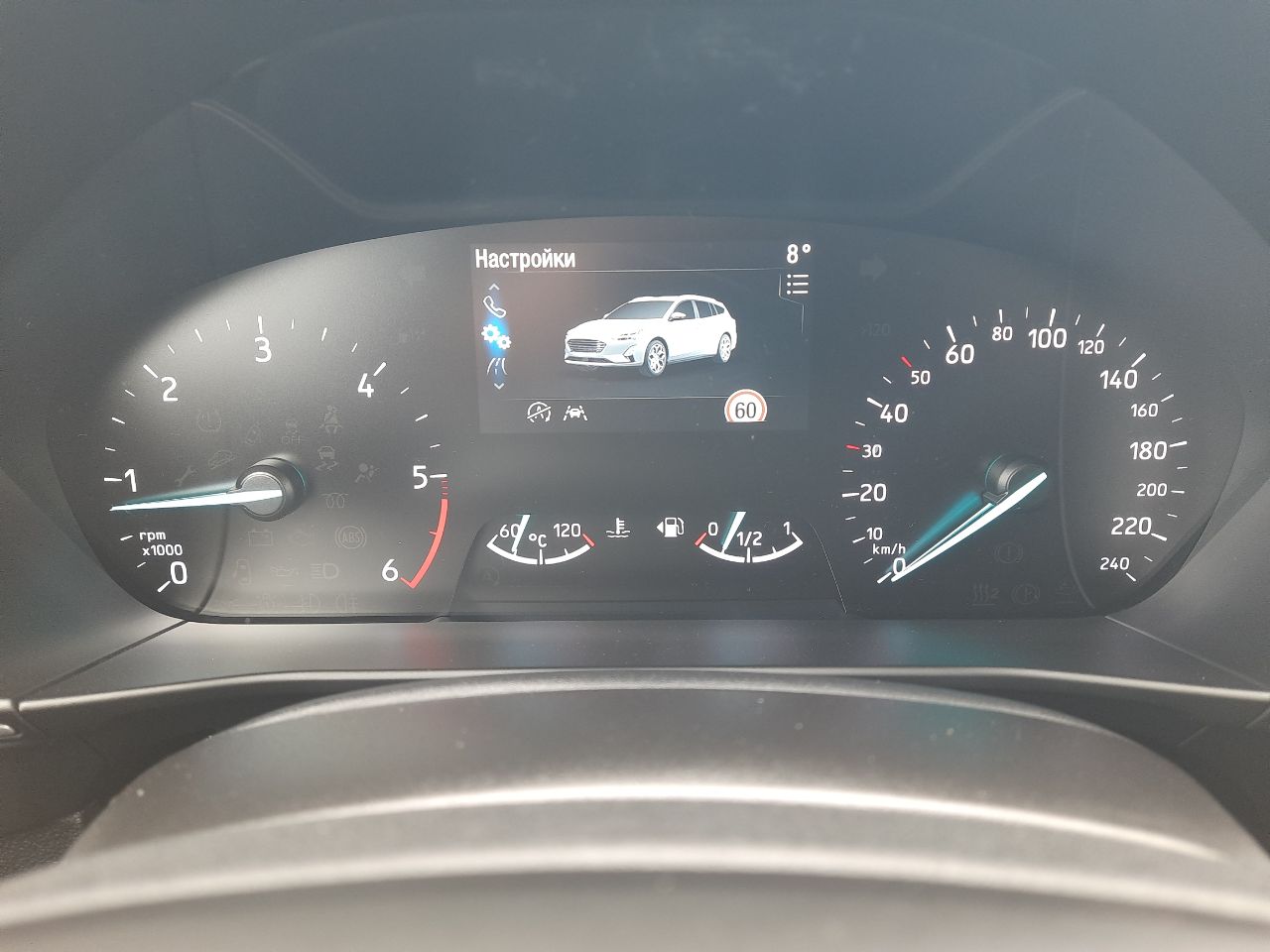 Ford Focus - фото 15