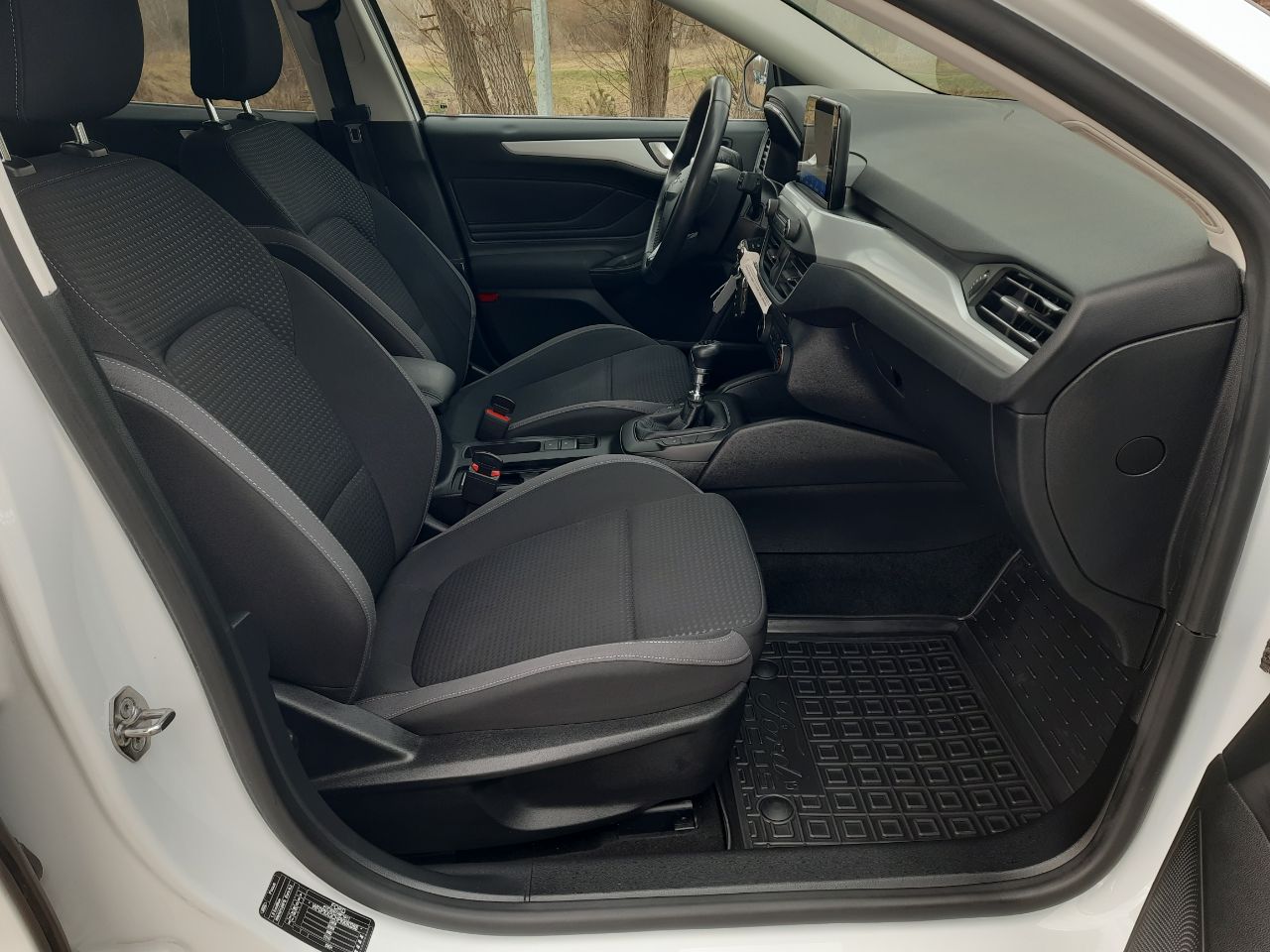 Ford Focus - фото 29