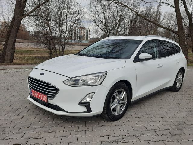 Ford Focus - фото 1