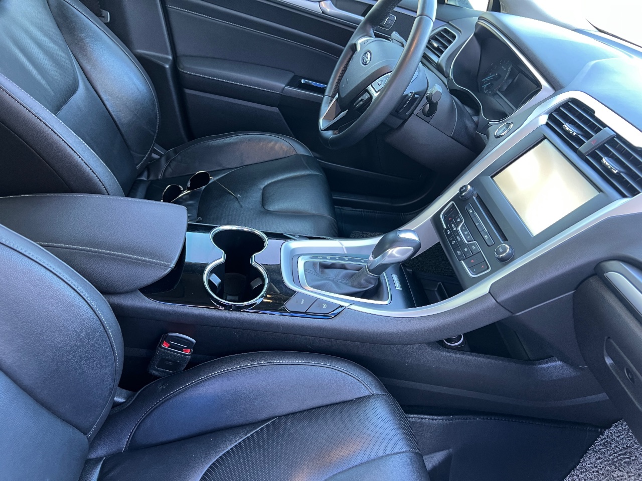 Ford Mondeo - фото 41