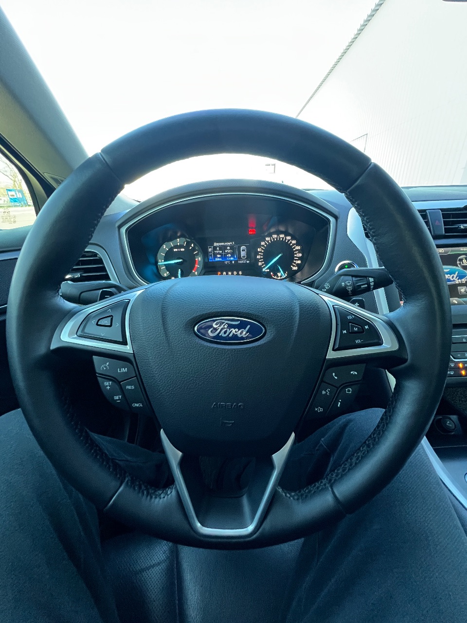 Ford Mondeo - фото 63