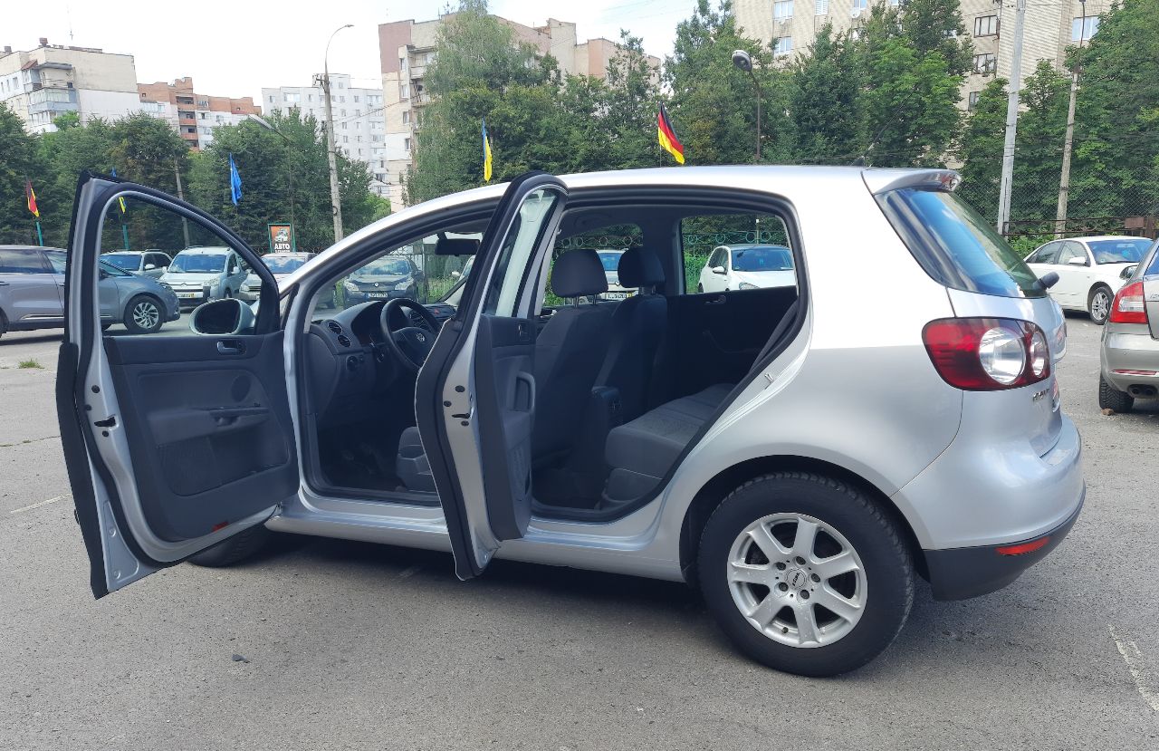 Volkswagen Golf Plus - фото 56